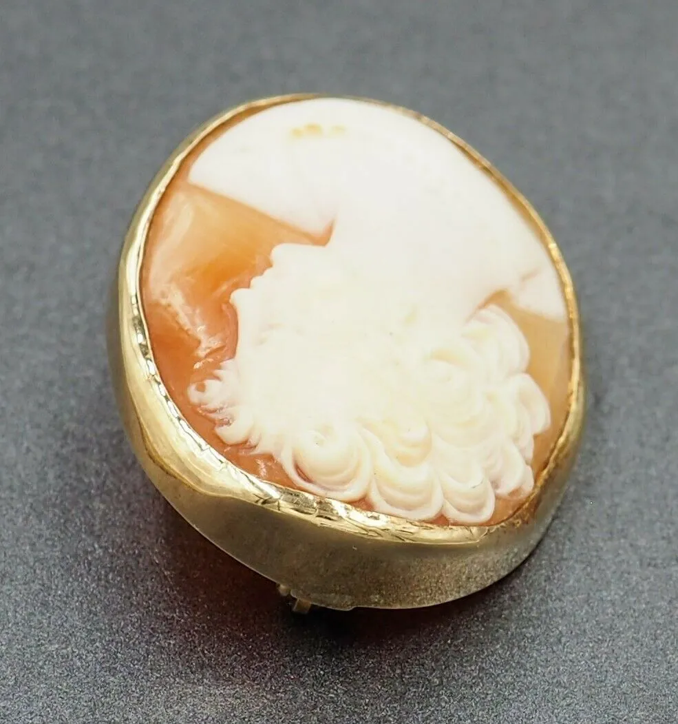 9ct Yellow Gold Shell Cameo Brooch
